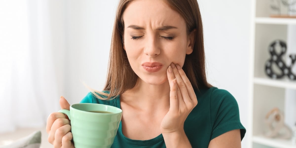Hipersensibilidad dental: cómo prevenir ese molesto dolor al comer o beber